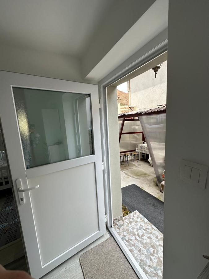Nema S Apartment Brasov Exterior photo
